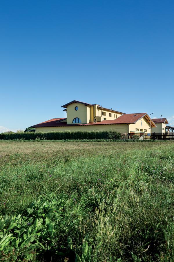 Agriturismo Camisi Qh Cambiago Eksteriør bilde