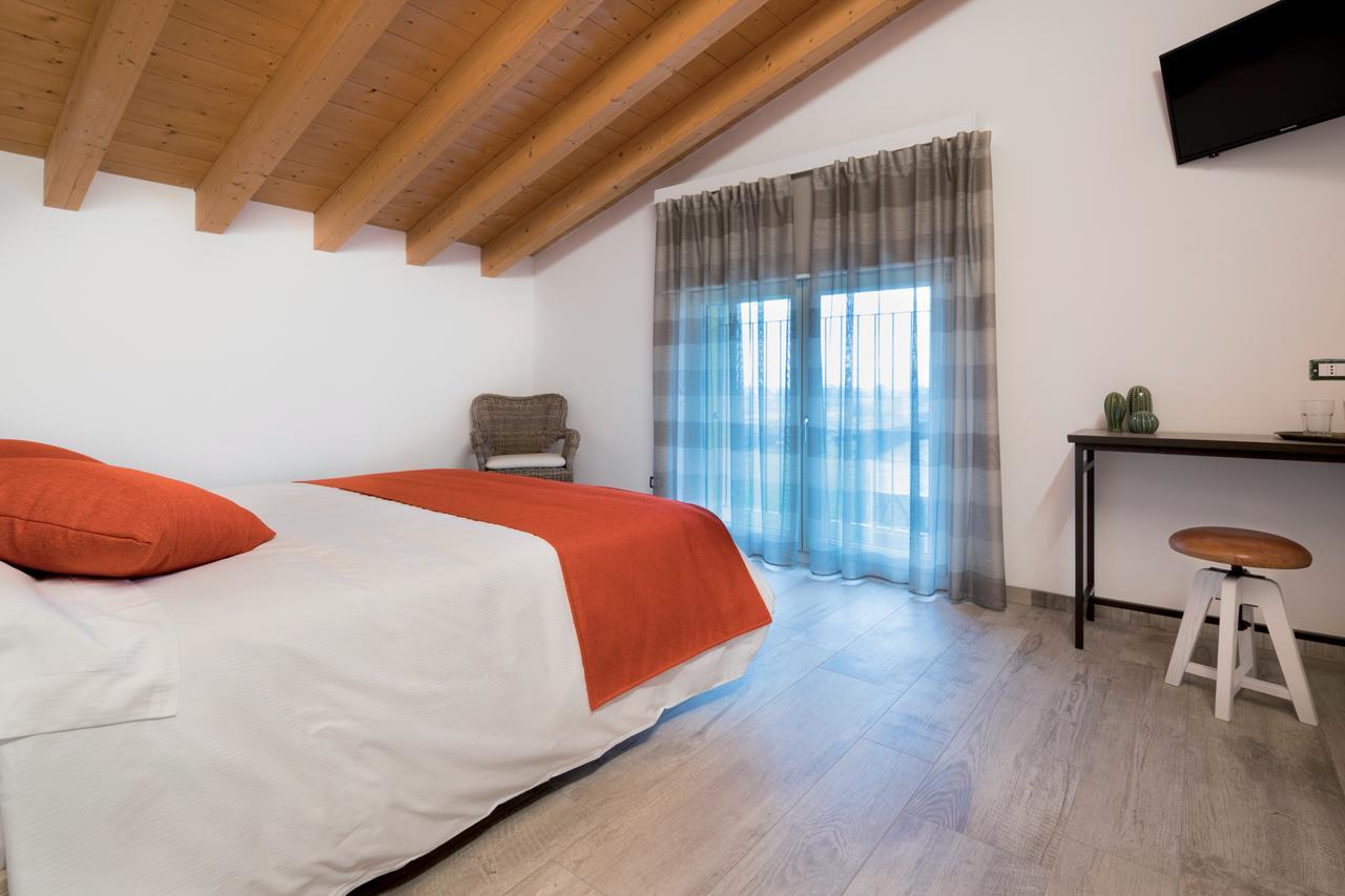 Agriturismo Camisi Qh Cambiago Eksteriør bilde